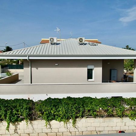 Villa Carolina Марина-ди-Рагуза Экстерьер фото